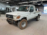 2010 toyota landcruiser pickup personenauto - afbeelding 1 van  15