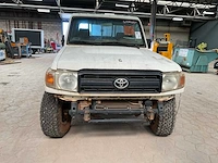 2010 toyota landcruiser pickup personenauto - afbeelding 9 van  15