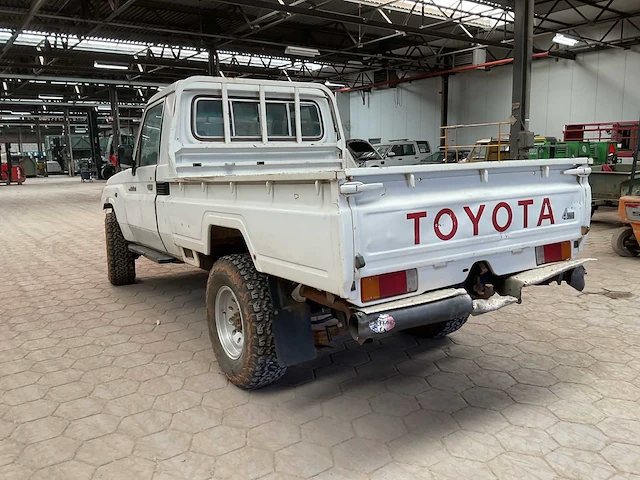 2010 toyota landcruiser pickup personenauto - afbeelding 11 van  15