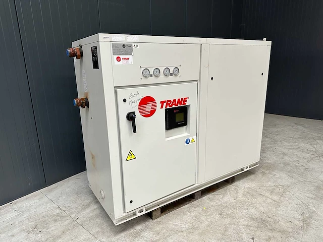 2010 trane ecgwh 230 chiller warmtepomp - afbeelding 1 van  7