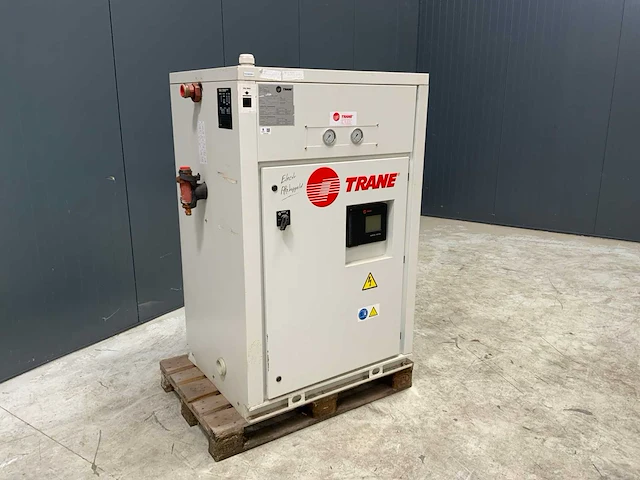 2010 trane ecgwh125 chiller warmtepomp - afbeelding 1 van  6