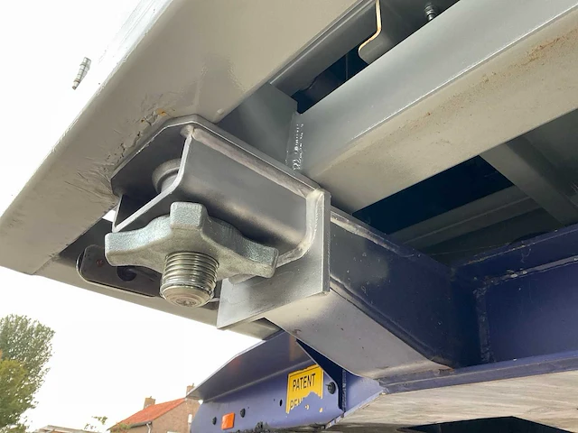 2010 van hool vhlo-2011 zc container chassis oplegger (c) - afbeelding 20 van  31