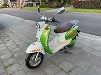 2010 veruna retro e-scooter - afbeelding 1 van  15