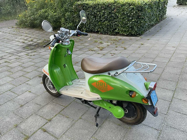 2010 veruna retro e-scooter - afbeelding 11 van  15