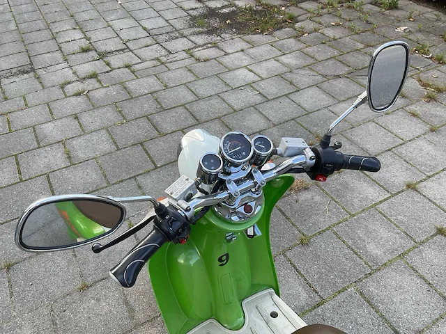 2010 veruna retro e-scooter - afbeelding 14 van  15