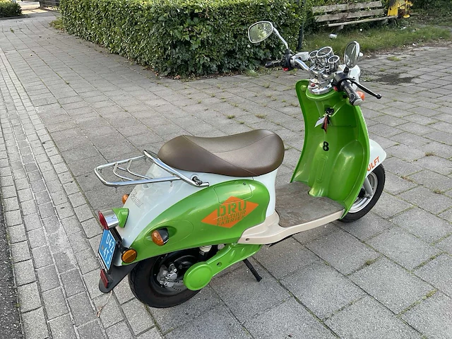 2010 veruna retro e-scooter - afbeelding 11 van  15