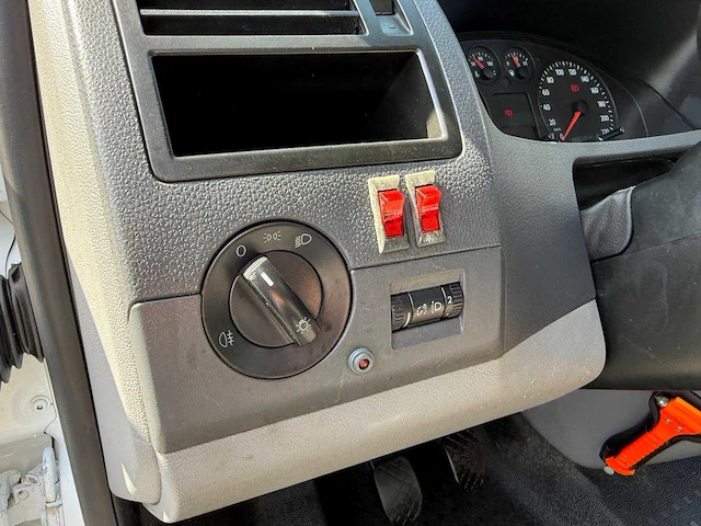 2010 volkswagen transporter kieper bedrijfswagen - afbeelding 14 van  21