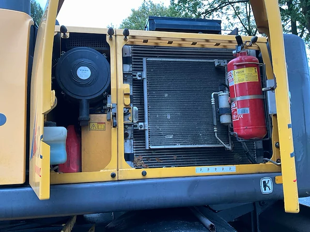2010 volvo ew160c banden graafmachine - afbeelding 4 van  30