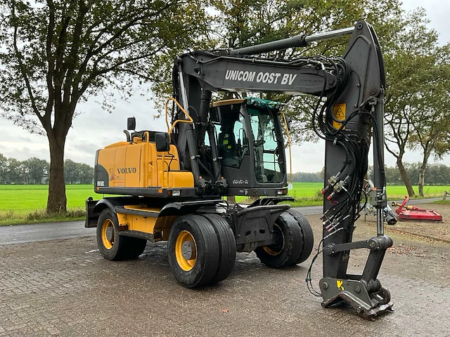 2010 volvo ew160c banden graafmachine - afbeelding 23 van  30