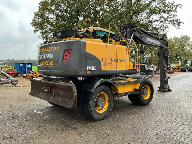 2010 volvo ew160c banden graafmachine - afbeelding 26 van  30