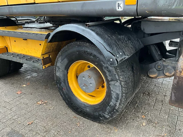 2010 volvo ew160c banden graafmachine - afbeelding 29 van  30