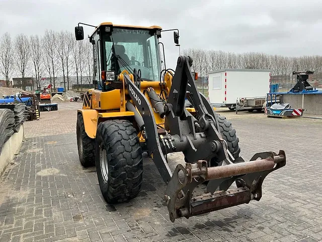 2010 volvo l35b pro shovel - afbeelding 13 van  19
