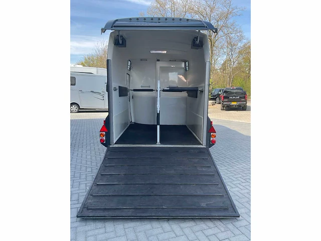 2010 westfalia xxl paardentrailer met living - afbeelding 23 van  25