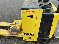 2010 yale mp20x fbw elektrische palletwagen - afbeelding 6 van  17