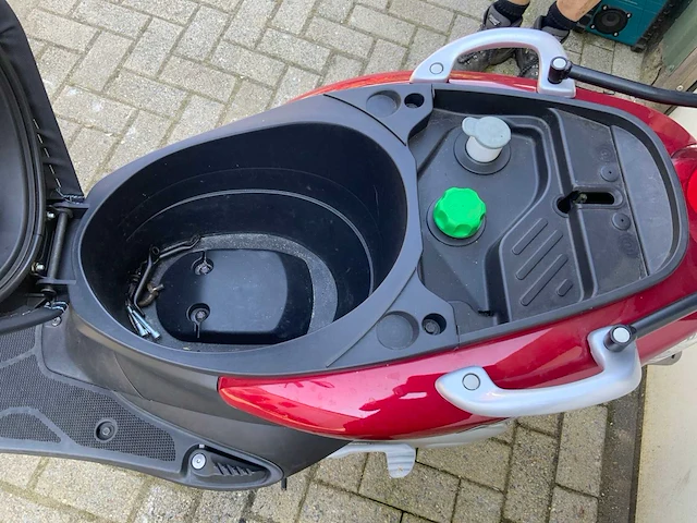 2010 yamaha snorscooter neo's scooter - afbeelding 5 van  15