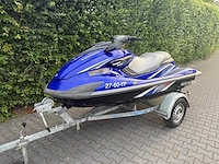 2010 yamaha waverunner fzr waterscooter