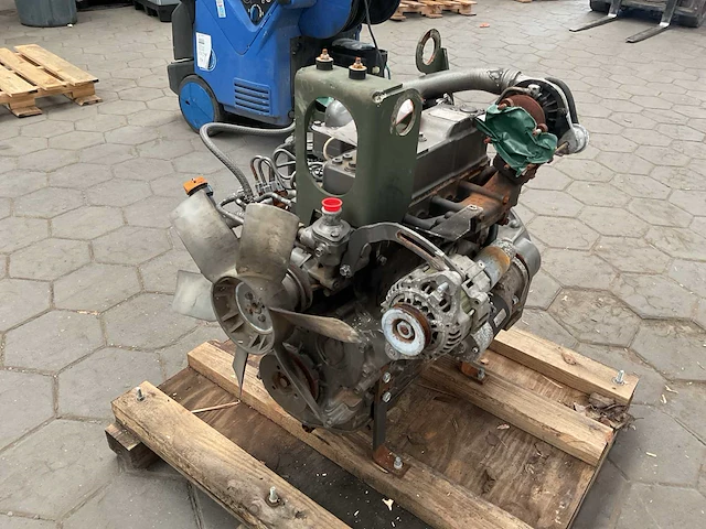 2010 yanmar 4tnv84t-dfm dieselmotor - afbeelding 4 van  10