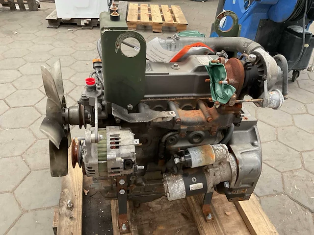 2010 yanmar 4tnv84t-dfm dieselmotor - afbeelding 7 van  10
