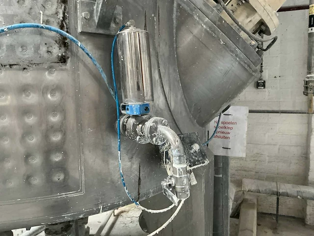 2010 ystal ystal proces system rvs tank met mixer - afbeelding 8 van  17