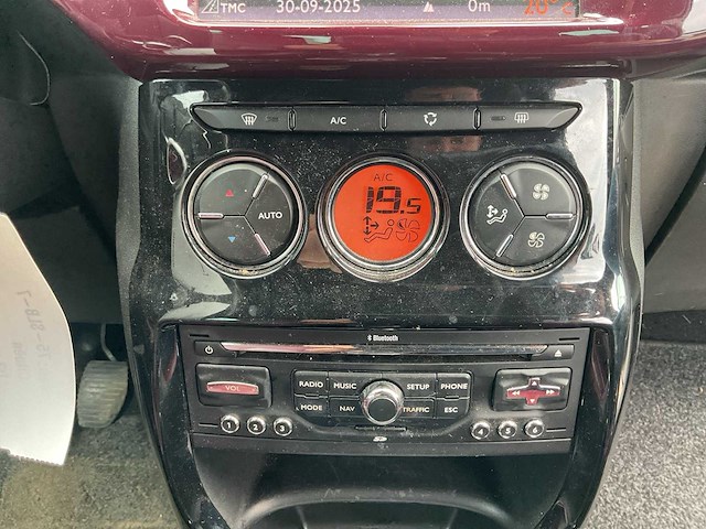 2011 - citroen - ds3 - 1.6 e-hdi so chic - personenauto - afbeelding 4 van  19