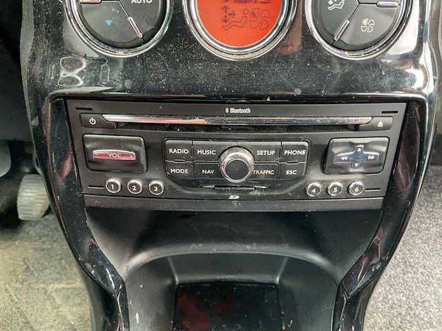 2011 - citroen - ds3 - 1.6 e-hdi so chic - personenauto - afbeelding 5 van  19