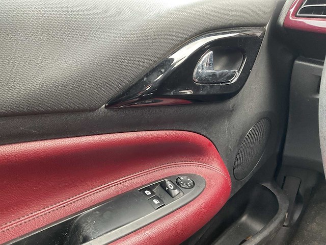 2011 - citroen - ds3 - 1.6 e-hdi so chic - personenauto - afbeelding 8 van  19