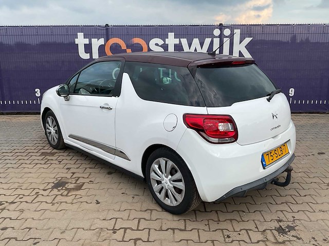 2011 - citroen - ds3 - 1.6 e-hdi so chic - personenauto - afbeelding 13 van  19