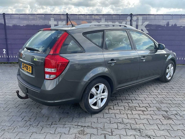 2011 - kia - cee'd sporty wagon - 1.4 cvvt seven - personenauto - afbeelding 12 van  17