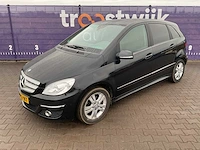 2011 - mercedes-benz - 180 cdi business cl. - personenauto - afbeelding 1 van  13