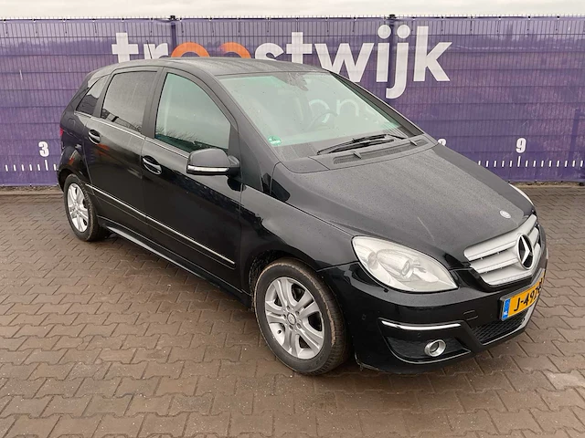 2011 - mercedes-benz - 180 cdi business cl. - personenauto - afbeelding 6 van  13