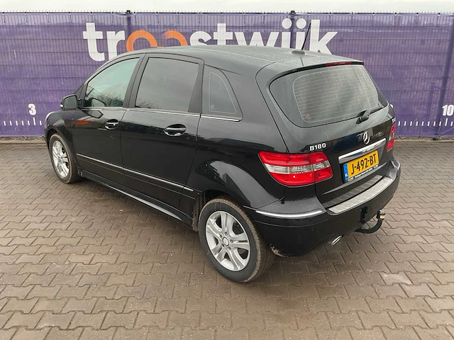 2011 - mercedes-benz - 180 cdi business cl. - personenauto - afbeelding 8 van  13