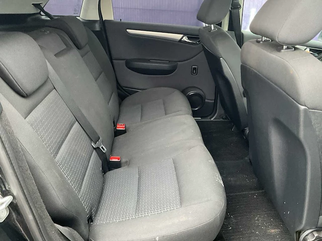 2011 - mercedes-benz - 180 cdi business cl. - personenauto - afbeelding 9 van  13