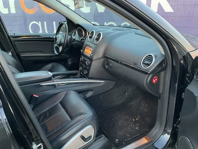 2011 - mercedes-benz - gl 350 bluetec 4matic - bedrijfswagen - afbeelding 13 van  16