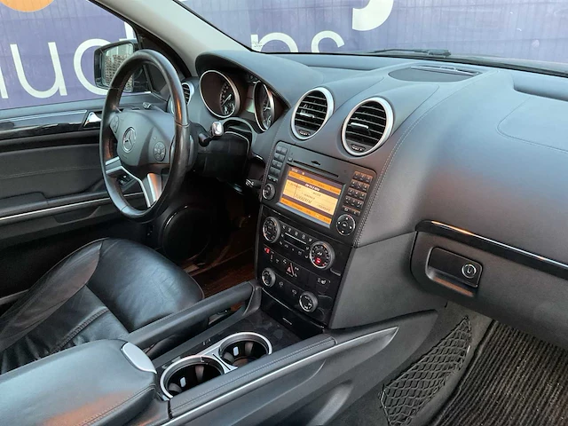 2011 - mercedes-benz - gl 350 bluetec 4matic - bedrijfswagen - afbeelding 14 van  16
