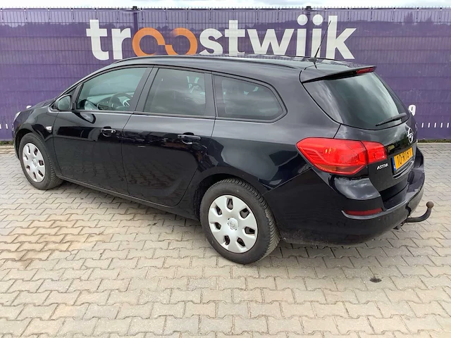 2011 - opel - astra sports tourer - 1.4 edition - personenauto - afbeelding 9 van  15