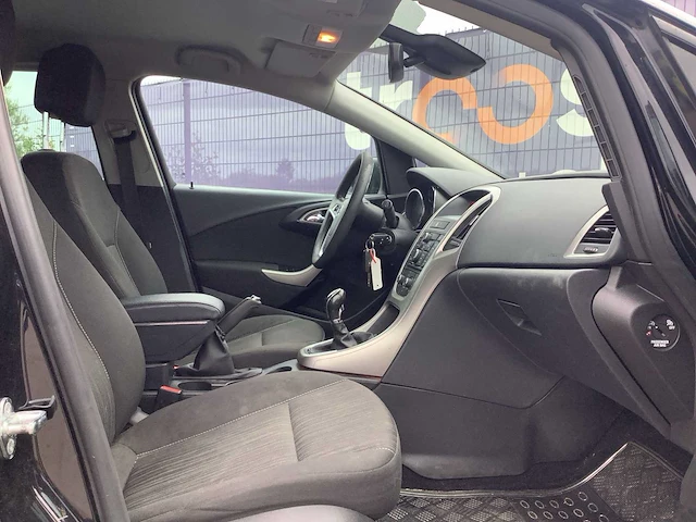 2011 - opel - astra sports tourer - 1.4 edition - personenauto - afbeelding 11 van  15