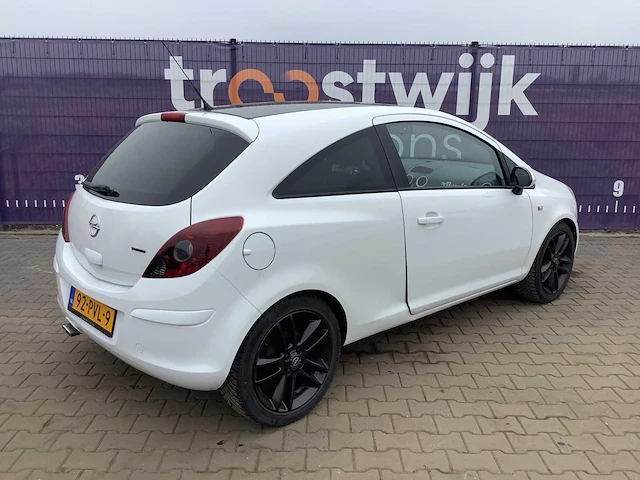 2011 - opel - corsa - 1.4-16v color edit. - personenauto - afbeelding 11 van  16