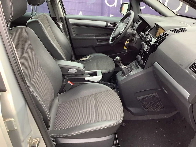 2011 - opel - zafira - 1.8 cosmo - personenauto - afbeelding 9 van  12