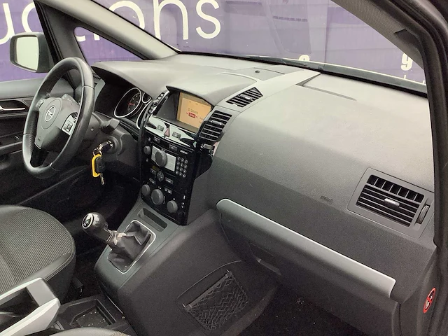 2011 - opel - zafira - 1.8 cosmo - personenauto - afbeelding 10 van  12