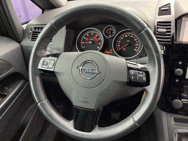 2011 - opel - zafira - 1.8 cosmo - personenauto - afbeelding 11 van  12