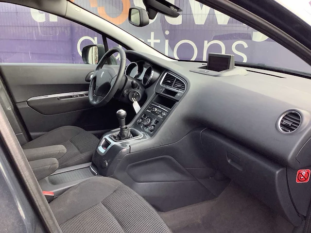 2011 - peugeot - 5008 - 1.6 vti b. lease 5p. - personenauto - afbeelding 11 van  15