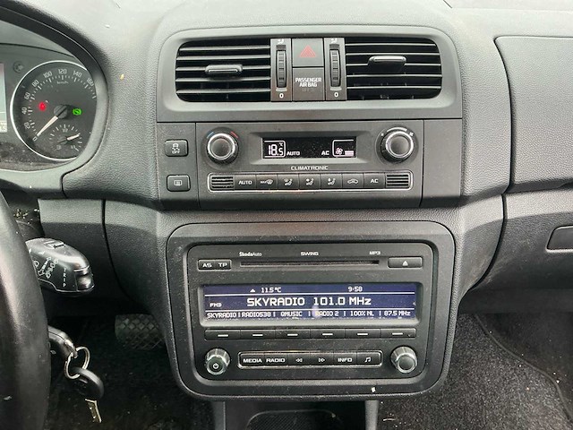 2011 - skoda - fabia combi - 1.2 tsi elegance - personenauto - afbeelding 11 van  12