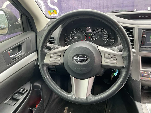 2011 - subaru - legacy touring wagon - 2.0i intro - personenauto - afbeelding 7 van  19