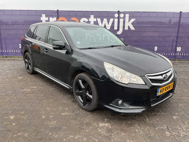 2011 - subaru - legacy touring wagon - 2.0i intro - personenauto - afbeelding 12 van  19