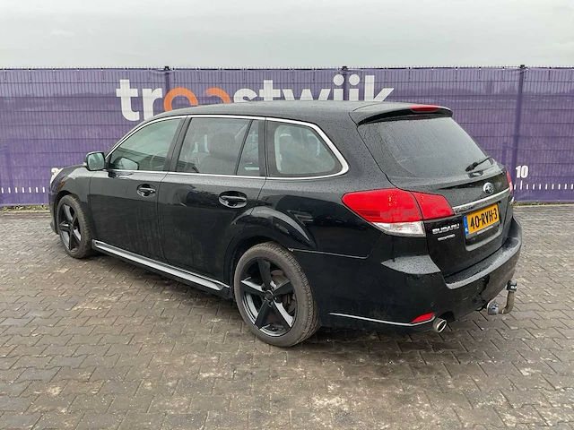 2011 - subaru - legacy touring wagon - 2.0i intro - personenauto - afbeelding 13 van  19