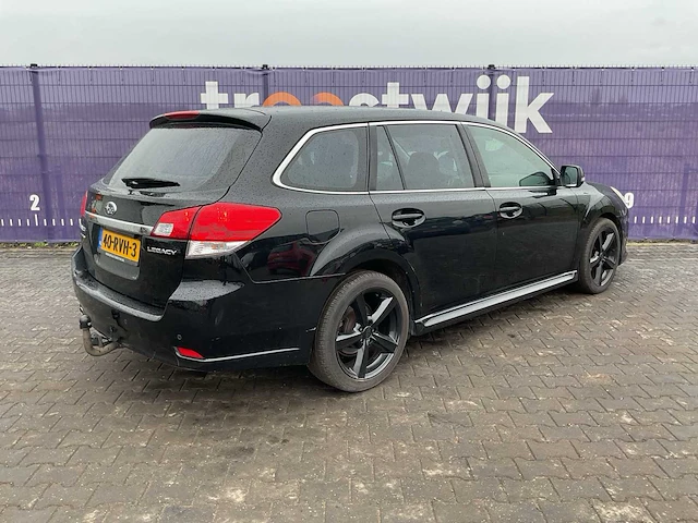 2011 - subaru - legacy touring wagon - 2.0i intro - personenauto - afbeelding 14 van  19
