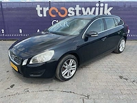 2011 - volvo - v60 - 2.4 d5 momentum - personenauto