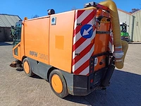 2011 aebi mfh 2500 straatveegmachine - afbeelding 11 van  17