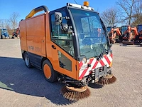 2011 aebi mfh 2500 straatveegmachine - afbeelding 15 van  17