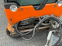2011 aebi mfh 2500 straatveegmachine - afbeelding 6 van  34